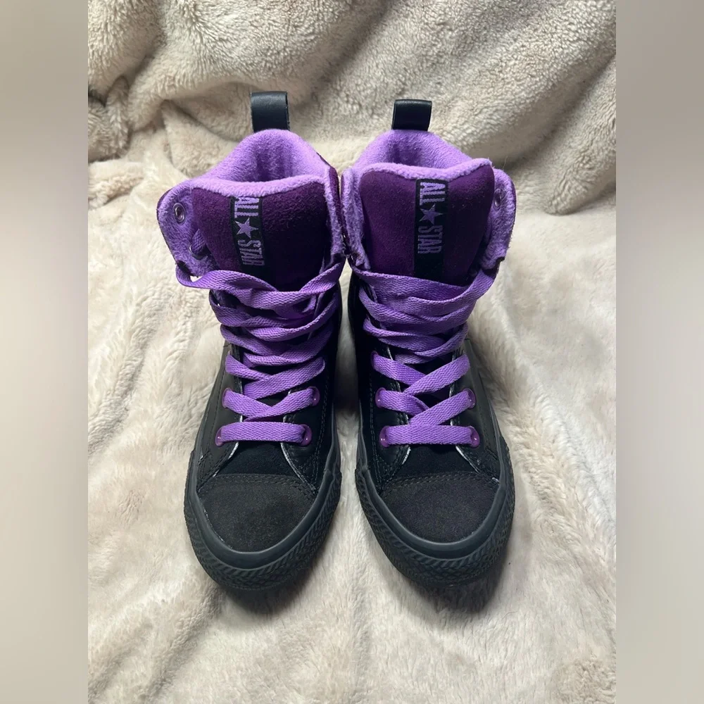 Juniors Converse Size 1 boot shoe - Picture 2 of 7